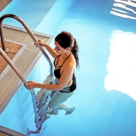 Venetblick 4* يرتسنز